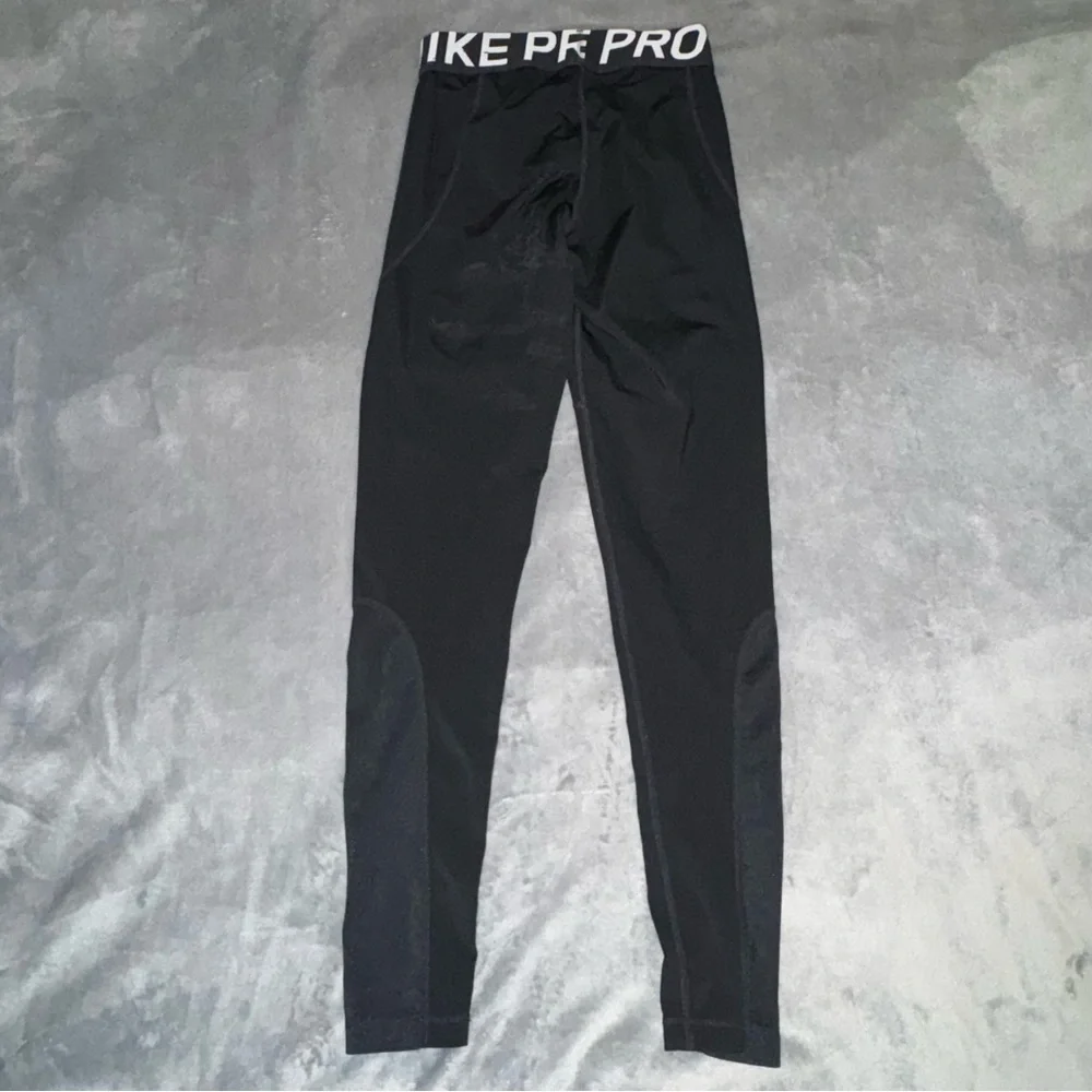 Nike pro black
